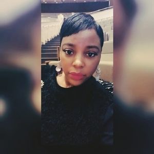 Meet your Posher, Michele